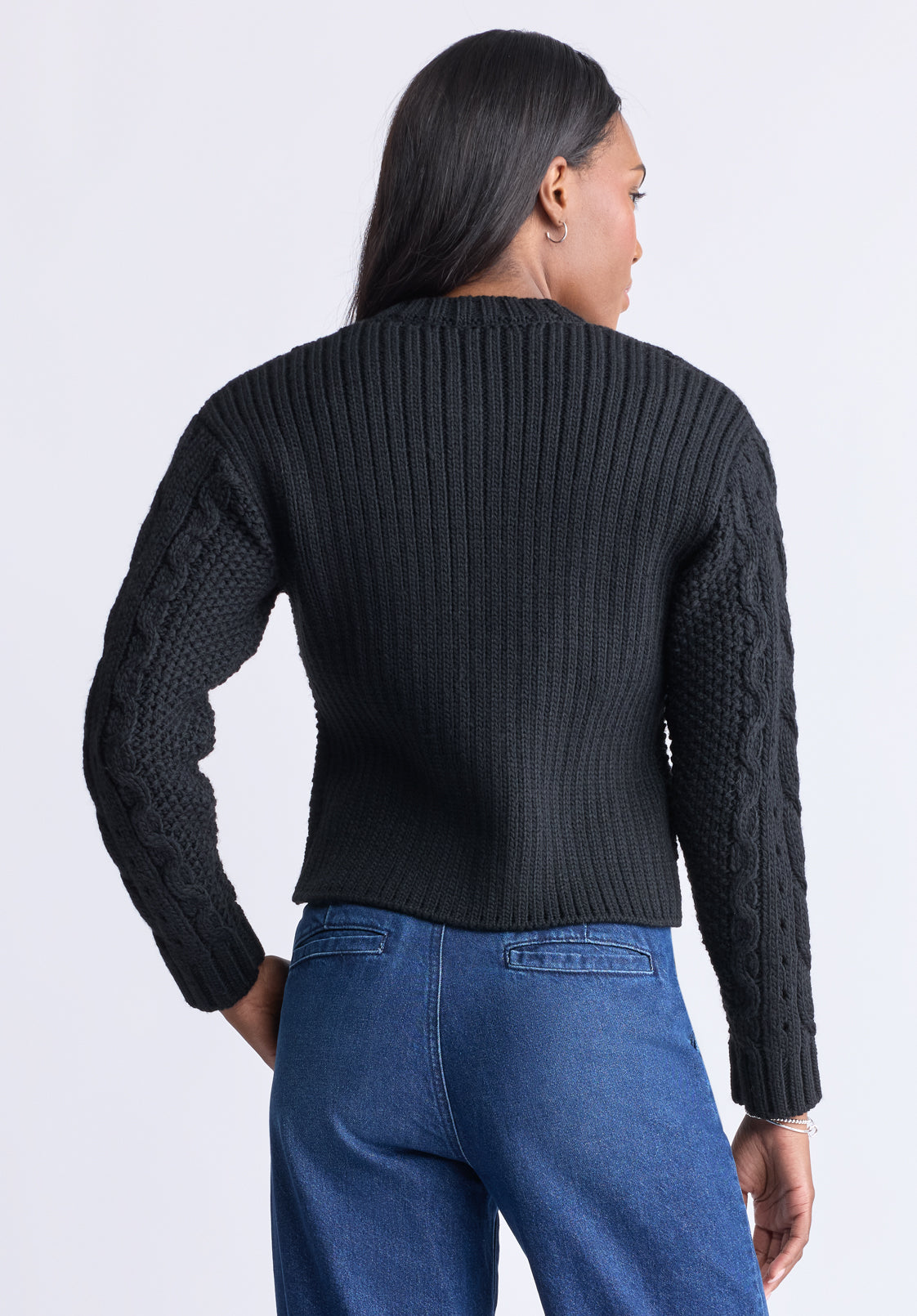 Temperance Women's Cable-Knit Button-Up Cardigan. Black - SW0096F