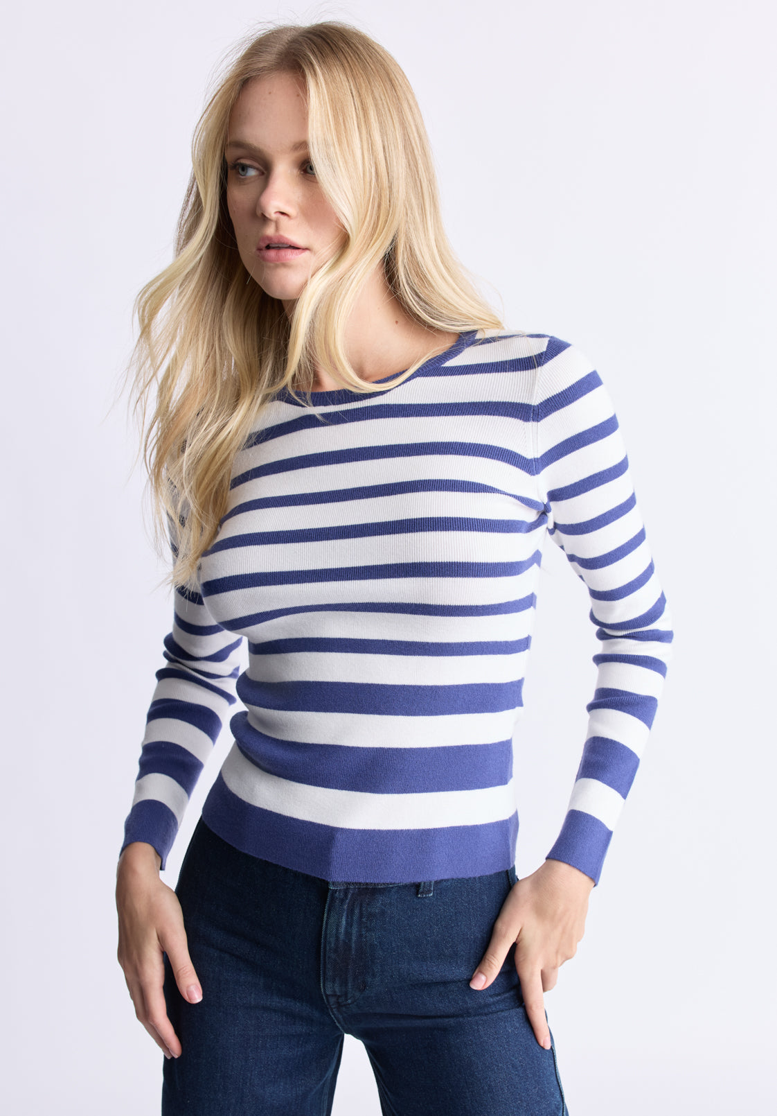 Scotlyn Women's Striped Long-Sleeve Sweater. White & Blue - SW0103H